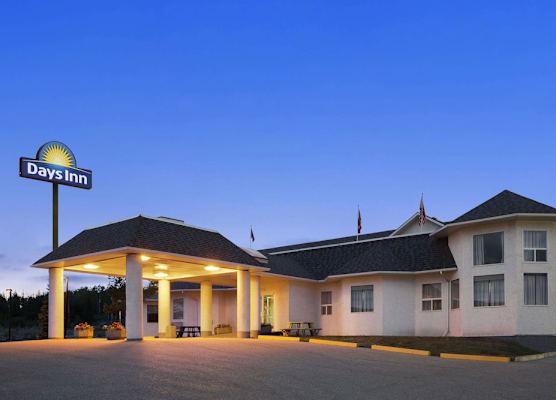 Days Inn by Wyndham Hinton 1