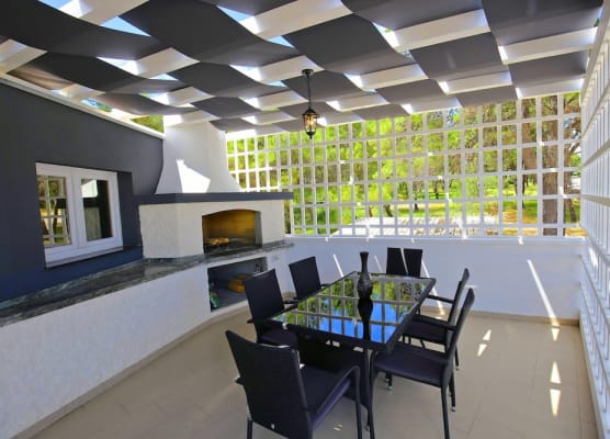 Deluxe MKC Apartments 1