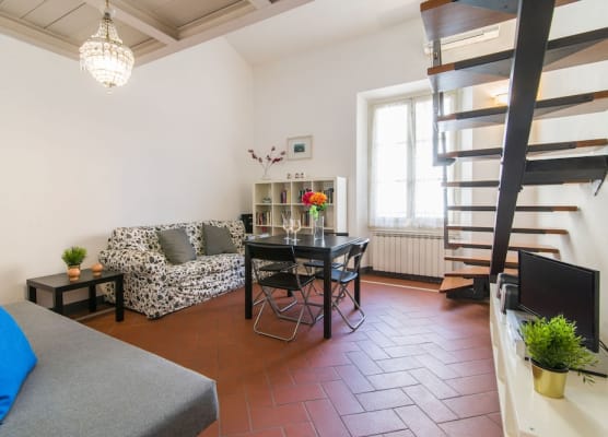 GuestHost - Della Scala Modern Apartment 1