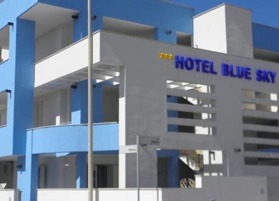 Hotel Blue Sky - San Foca 1