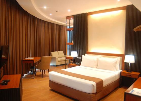 Golden Peak Hotel & Suites powered by Cocotel 1