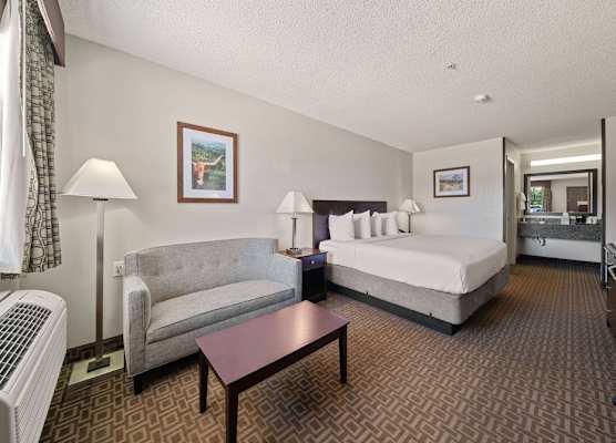 Days Inn by Wyndham Round Rock 1