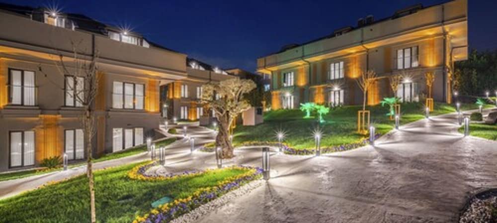 Paris - Istanbul, New Airport - MENALO HOTEL PREMIUM ISTANBUL AIRPORT - Istanbul, New Airport