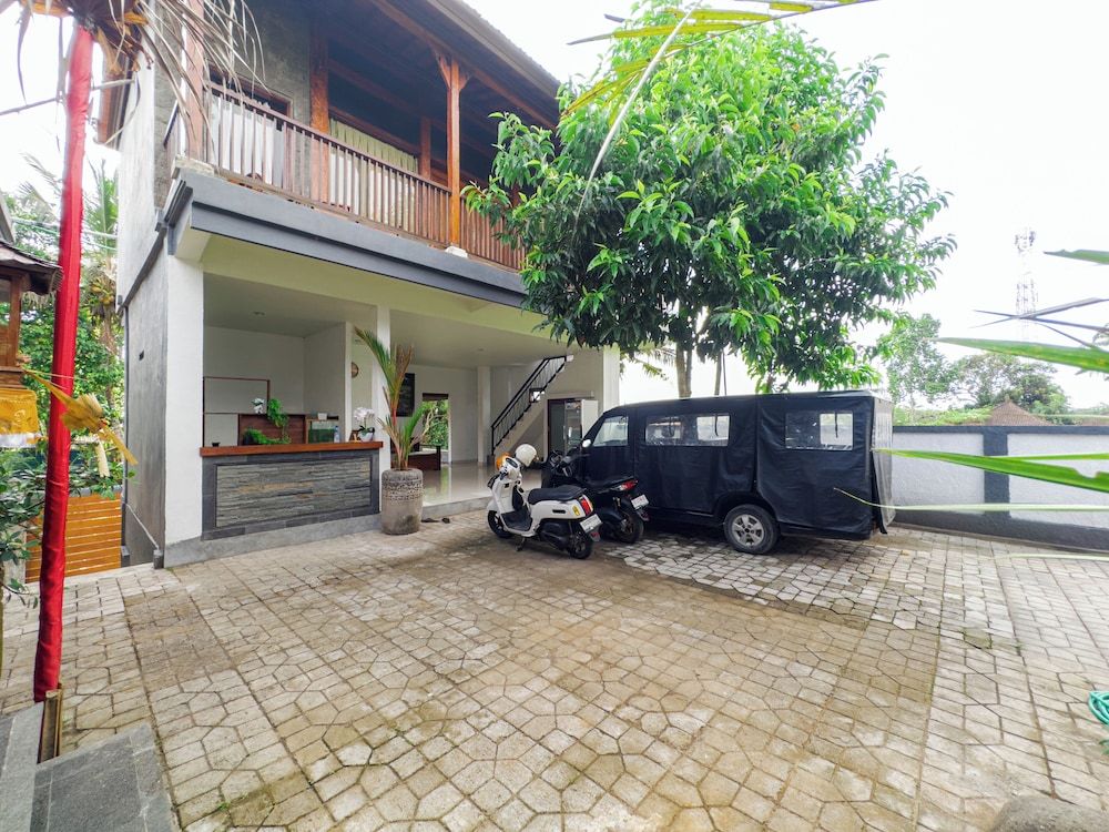 Lyon - Bali, Indonésie - Giriya Amerta Hotel - Bali, Indonésie