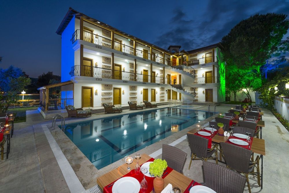 Bâle Mulhouse - Kemer - Amore Hotel Teki̇rova - Kemer
