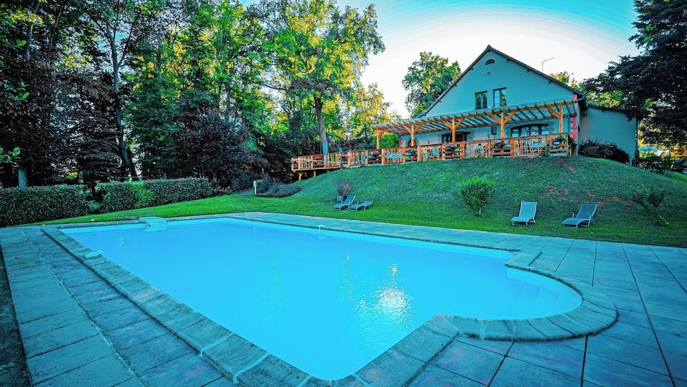 Paris - Moulins - Le Chalet Montégut - Moulins