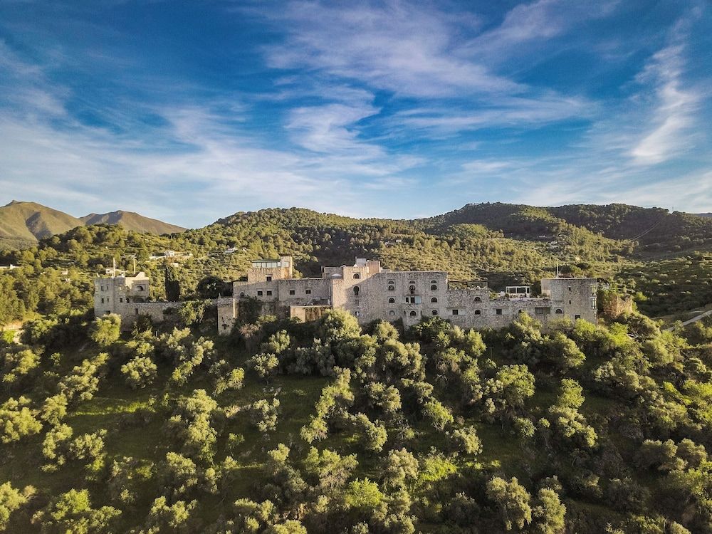 Brest - Marbella - Hotel Castillo de Monda - Marbella
