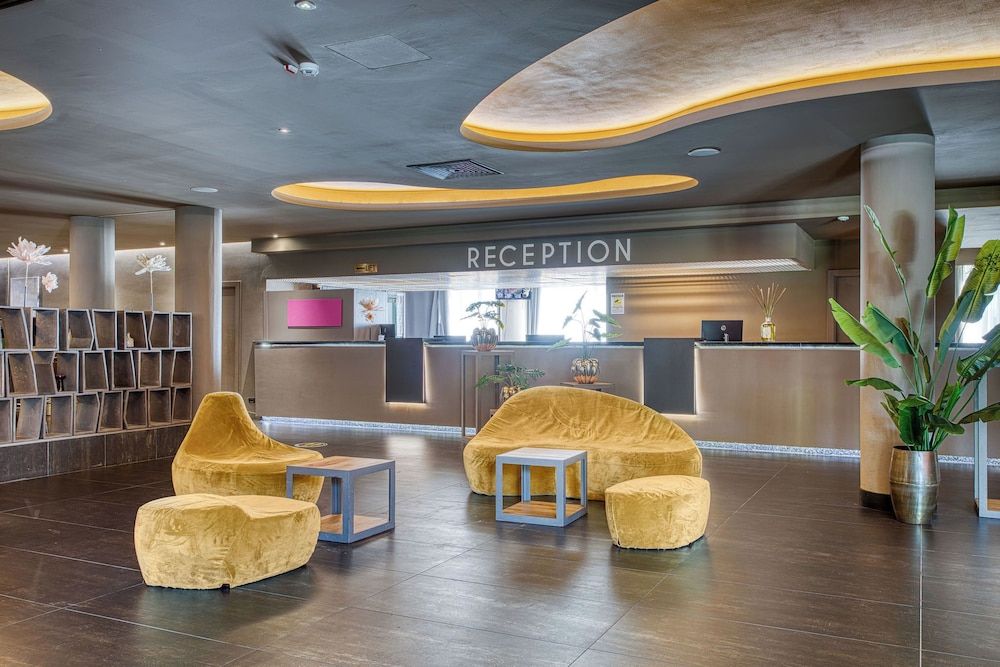 Paris - Prato - The Gate Hotel - Firenze Nord - Prato