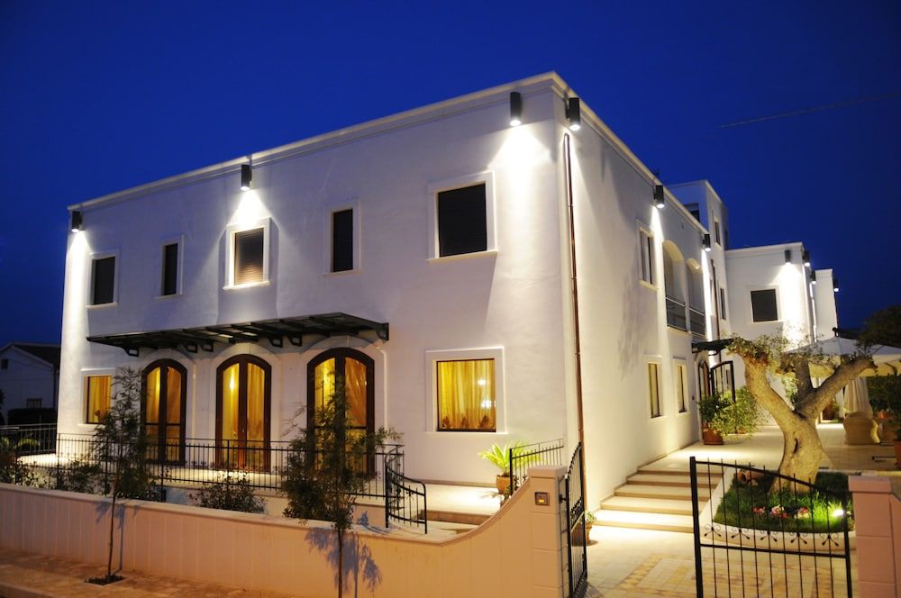 Montpellier - Carovigno - Hotel Victoria - Carovigno