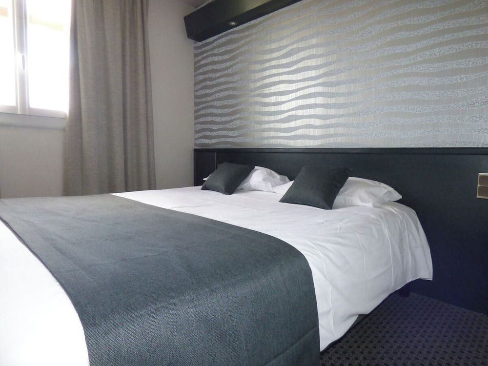 Lille - Aveyron - Brit Hotel Confort Villefranche-de-Rouergue - Aveyron