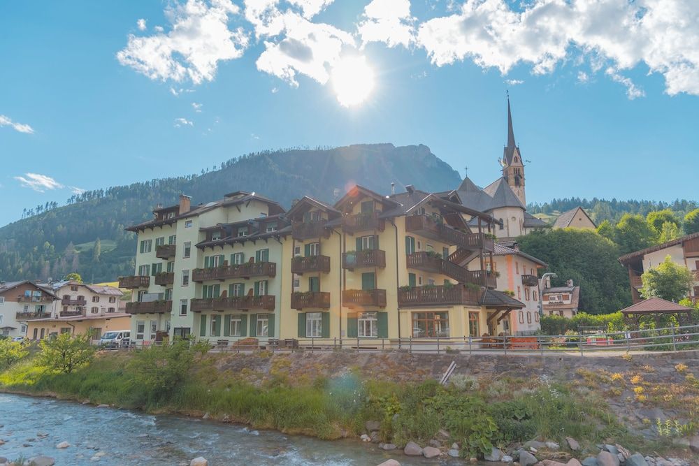 Paris - Trentino, Italie - Laurino - Trentino, Italie