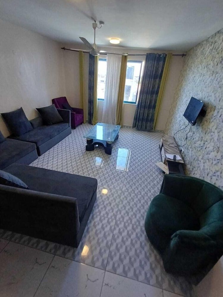 Paris - Mombasa - Lacasa Nyali Hotel - Mombasa