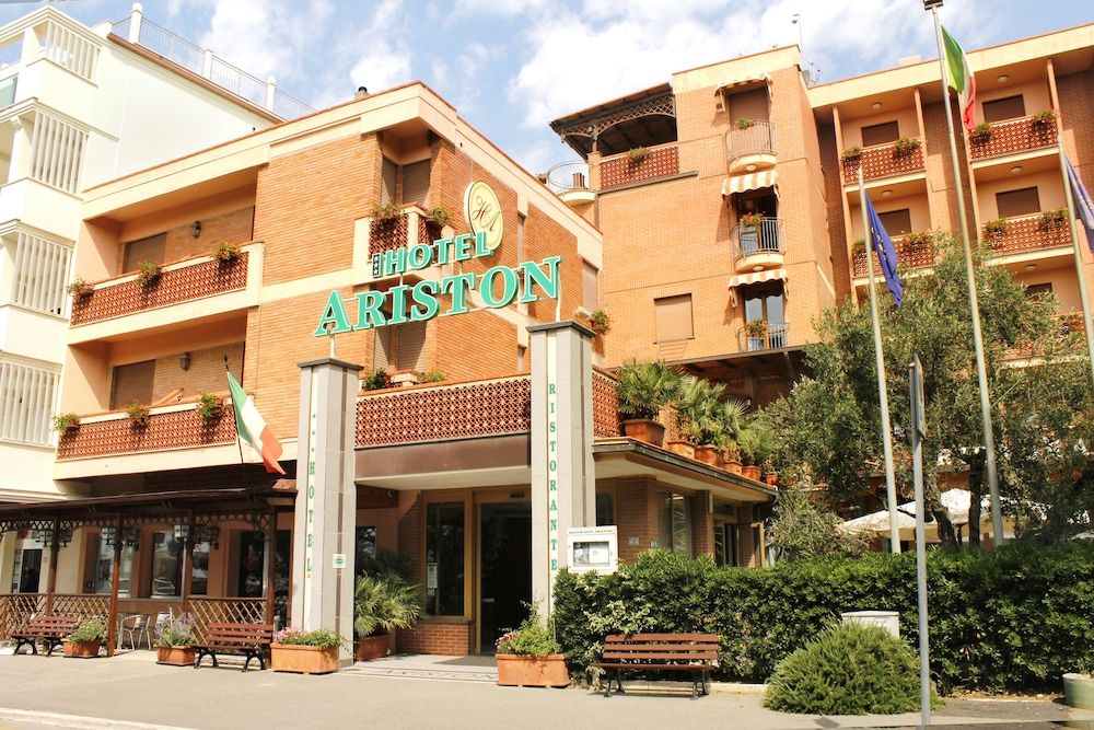 Paris - Castiglione della Pescaia - Hotel Ariston - Castiglione della Pescaia