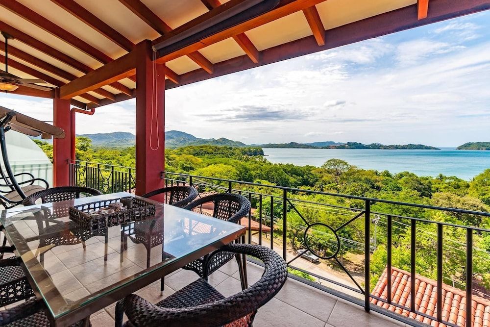 Paris - Playa Conchal - Big Hillside Villa in Potrero with Pool and Panoramic Ocean Views - Playa Conchal