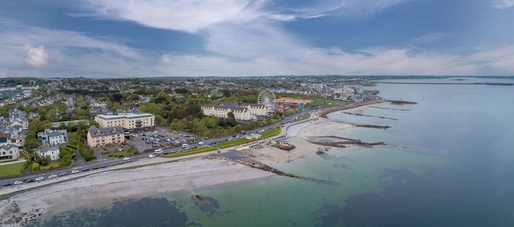 Lyon - Galway - Salthill Hotel - Galway