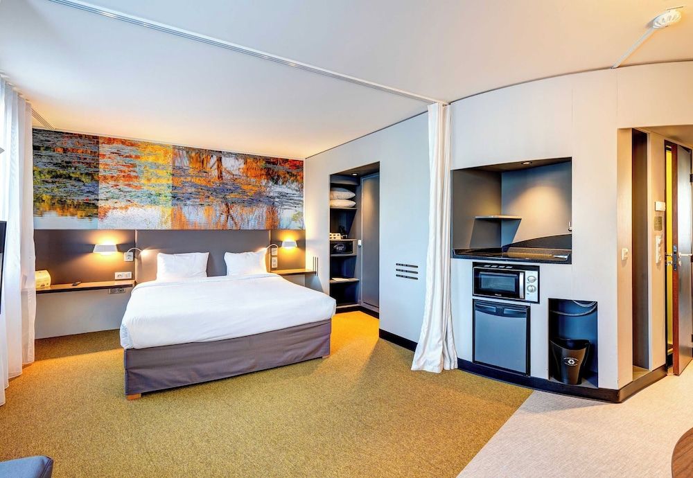 Nice - Hauts de Seine - B&B HOME Rueil-Malmaison Gare - Hauts de Seine