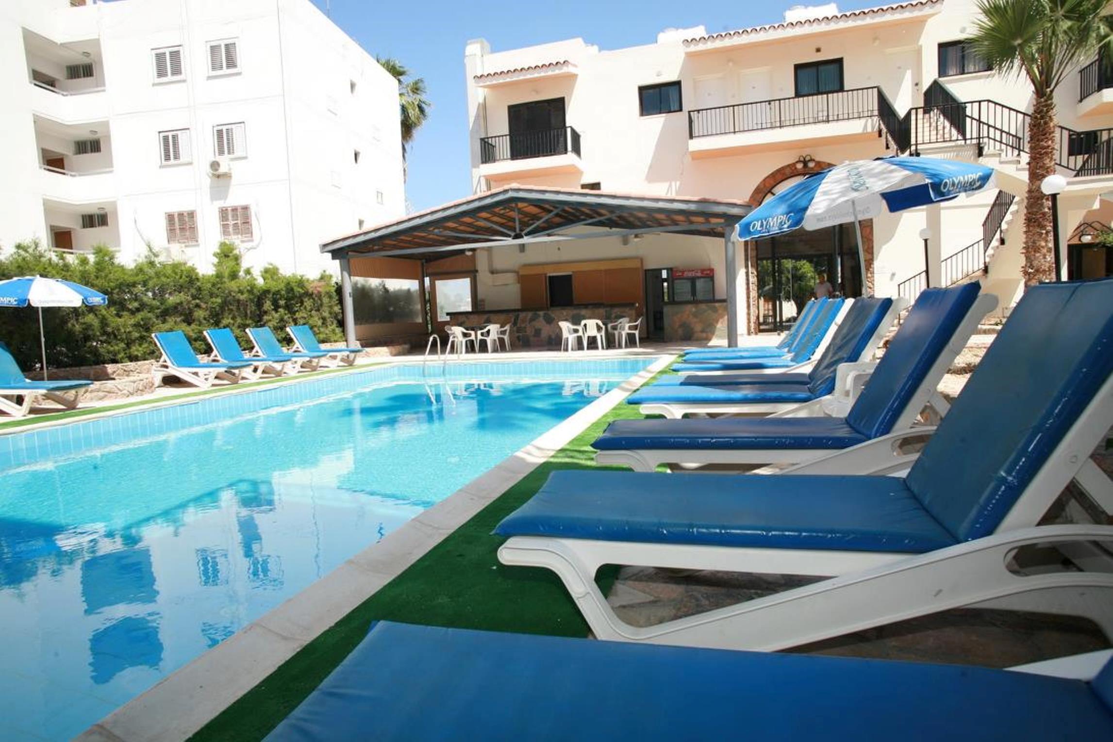 Brest - Paphos - New York Plaza Hotel Apartments - Paphos