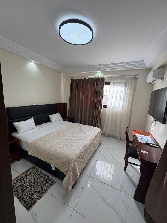 Paris - Niaga - Melias Hotel Diamniadio - Niaga