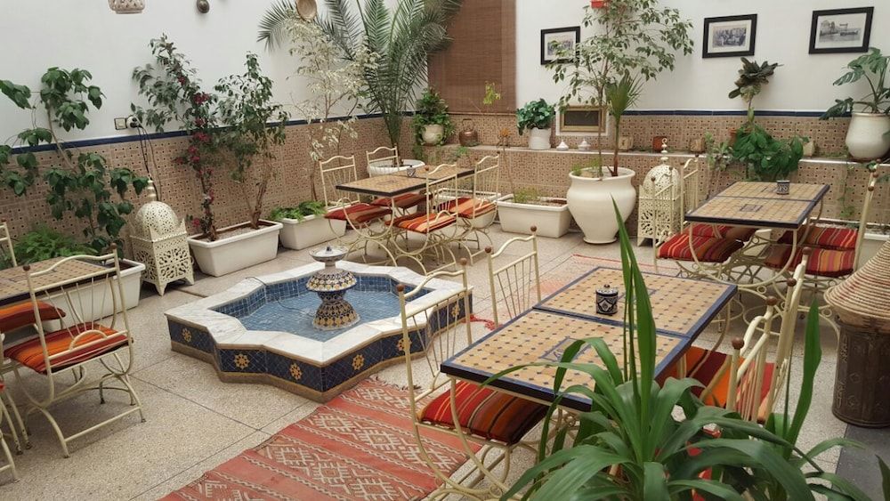 Paris - Oujda - Hotel Royal - Oujda