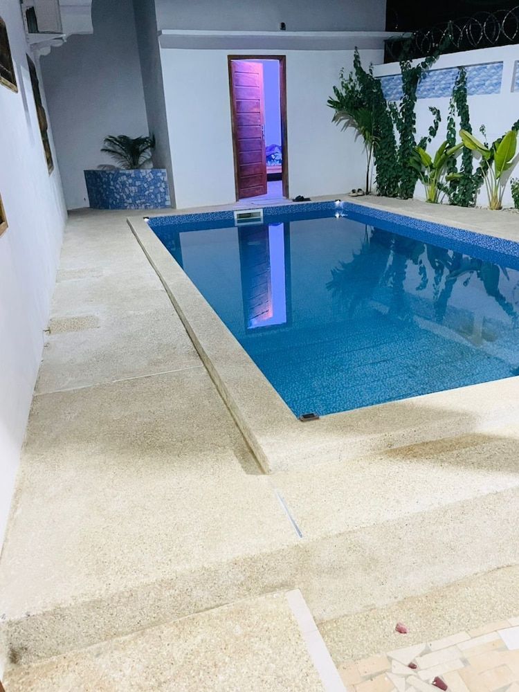 Paris - Saly - La villa bleue - Saly