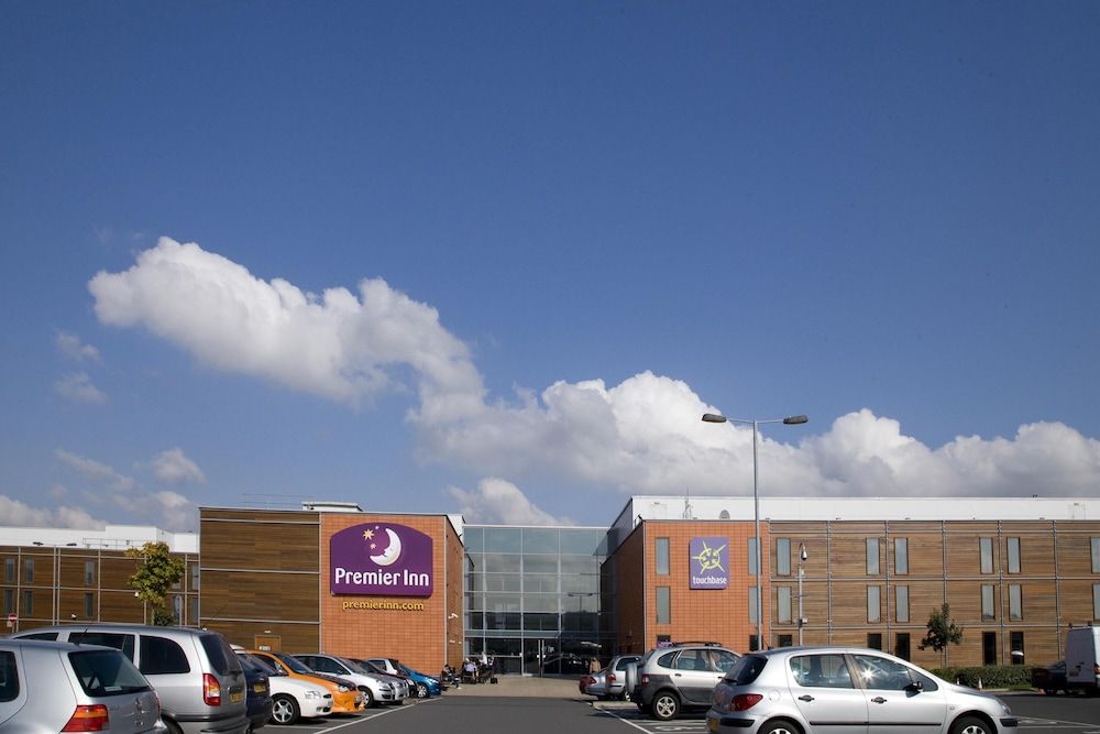 Lyon - Heathrow - Premier Inn London Heathrow Airport T2 & T3 - Bath Road - Heathrow