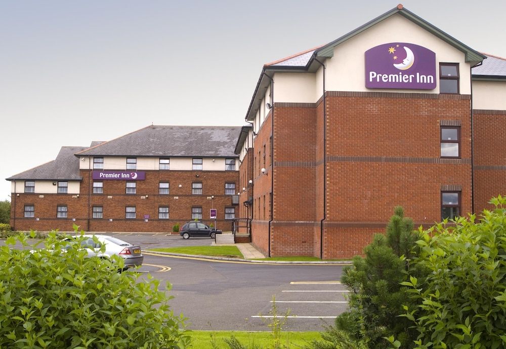 Paris - Newbridge - Premier Inn Livingston - M8 Jct3 - Newbridge