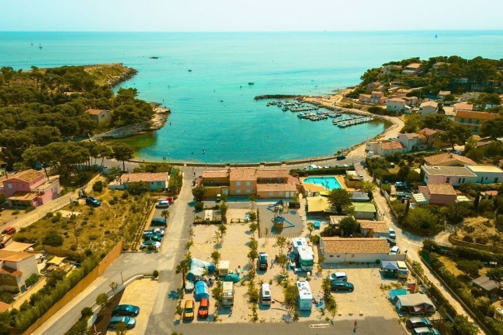 Paris - Martigues - Camping Domaine des Tamaris - Martigues