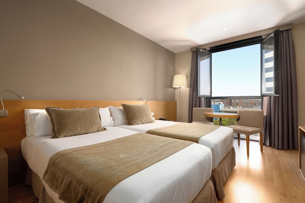 Montpellier - Seville - M.A. Hotel Sevilla Congresos - Seville