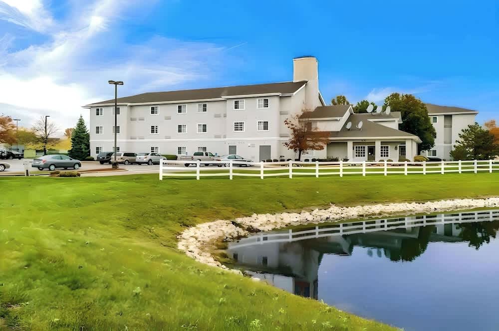 Suburban Studios Fishers Indianapolis 1