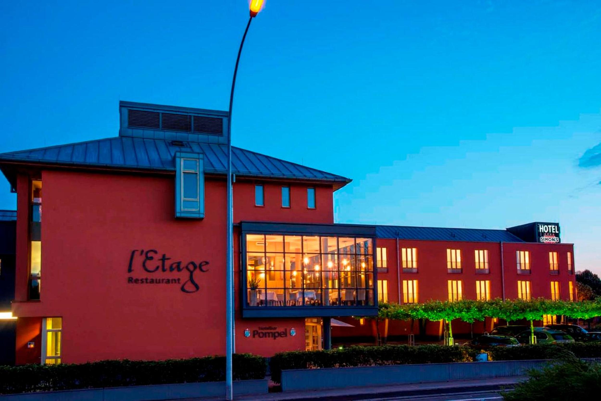 Hotel Simon's Plaza 2