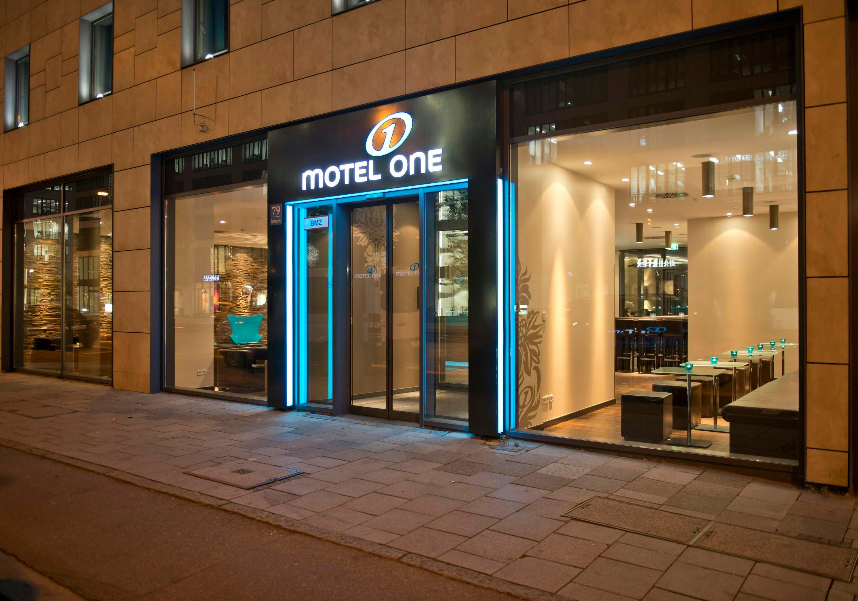 Motel One München-Westend 1