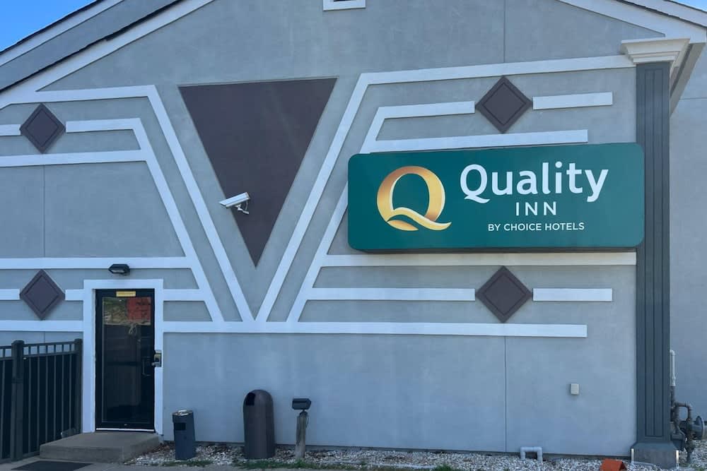 Quality Inn Plainfield I-395 1