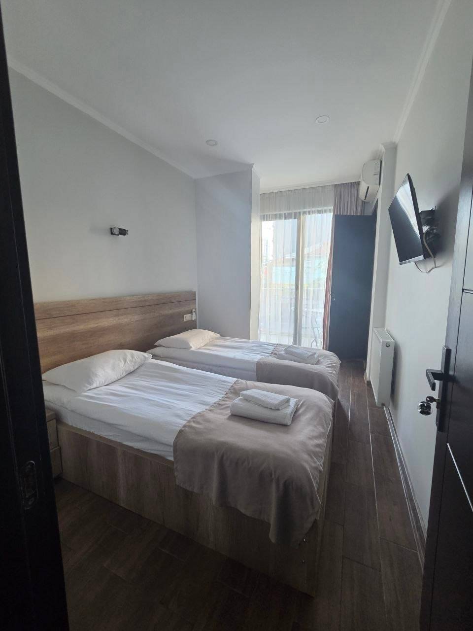 Hotel Corner 1