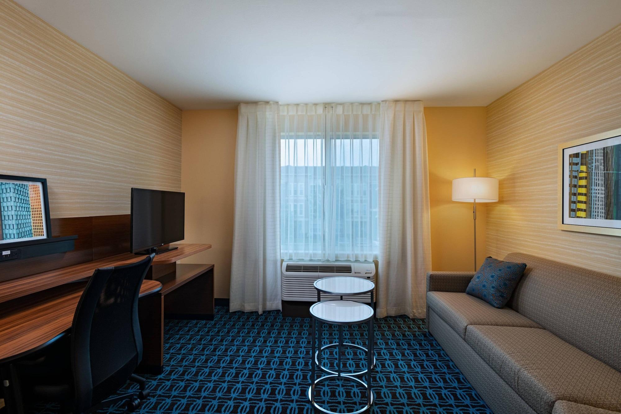 Fairfield Inn & Suites by Marriott Houston Richmon 2