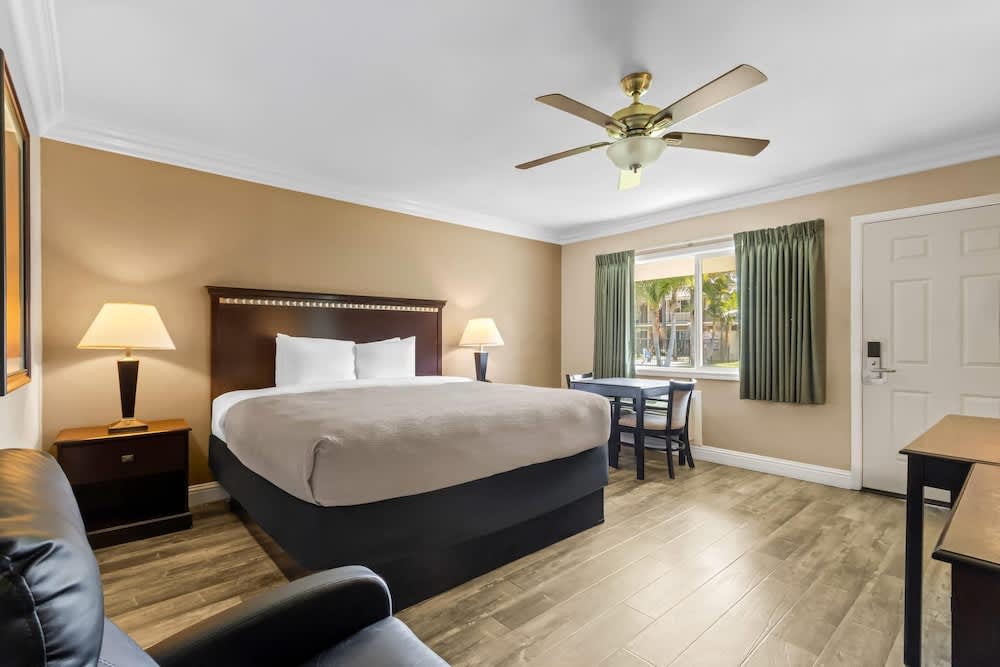 Quality Inn & Suites Santa Maria 1