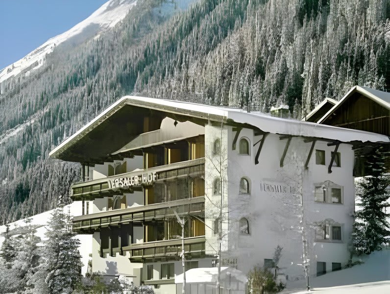 Versalerhof 2