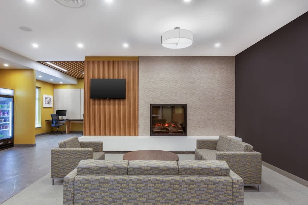 Best Western Plus Kawartha Lakes Hotel & Suites 2