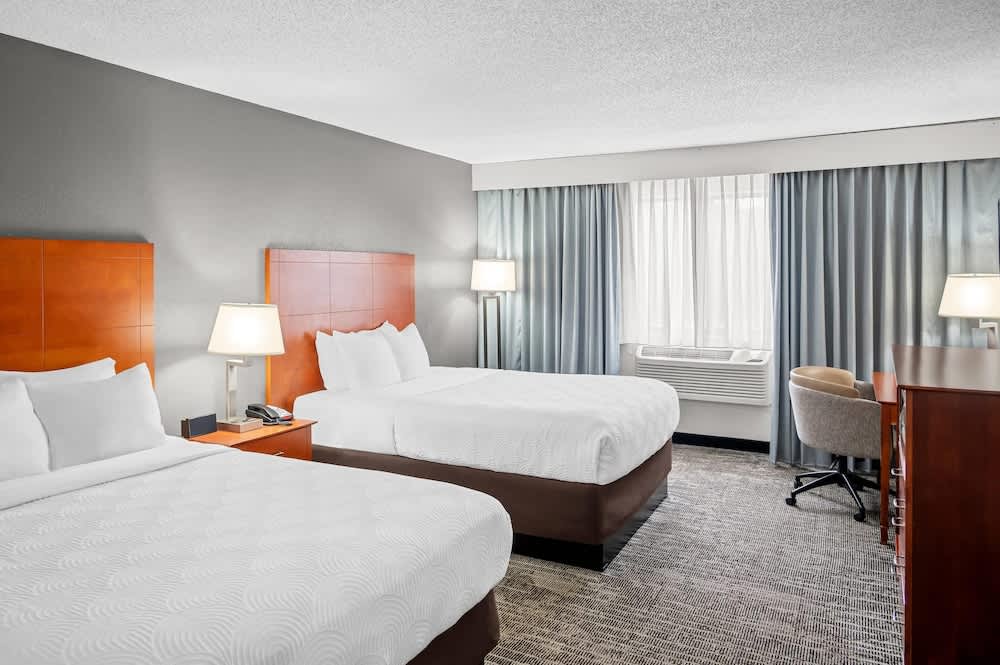 Country Inn & Suites by Radisson, Muskegon, MI 1