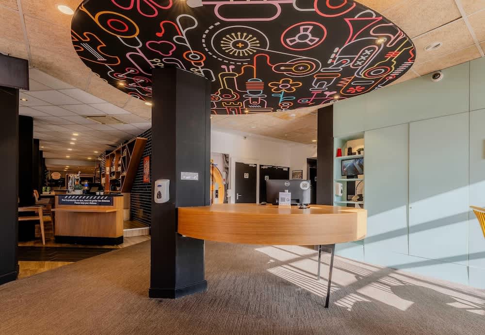 B&B HOTEL Lille Roubaix Centre Grand-Place 2