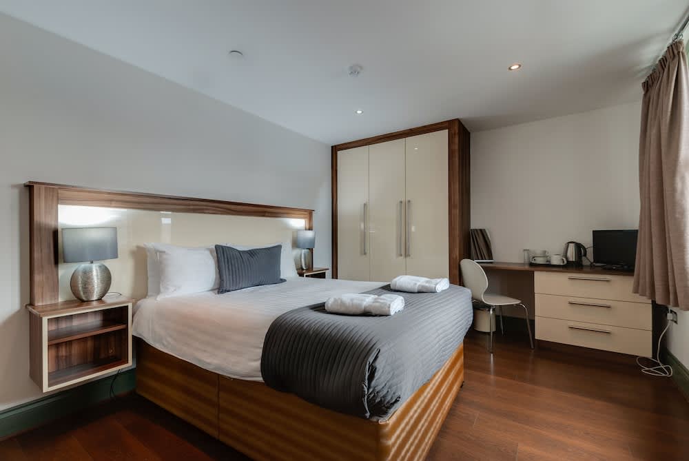 Base Serviced Apartments - Sir Thomas Street 2