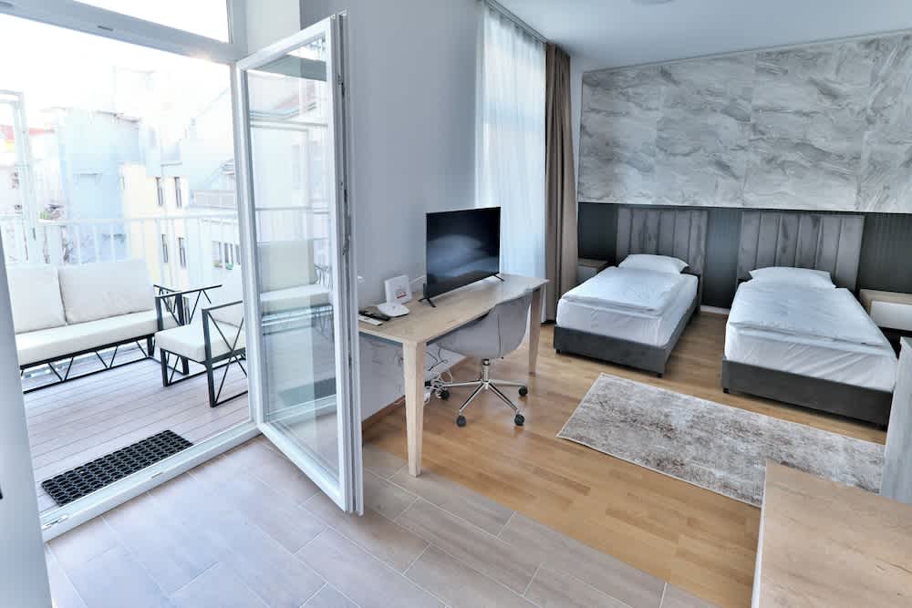 Vienna Lotus Apartments 2