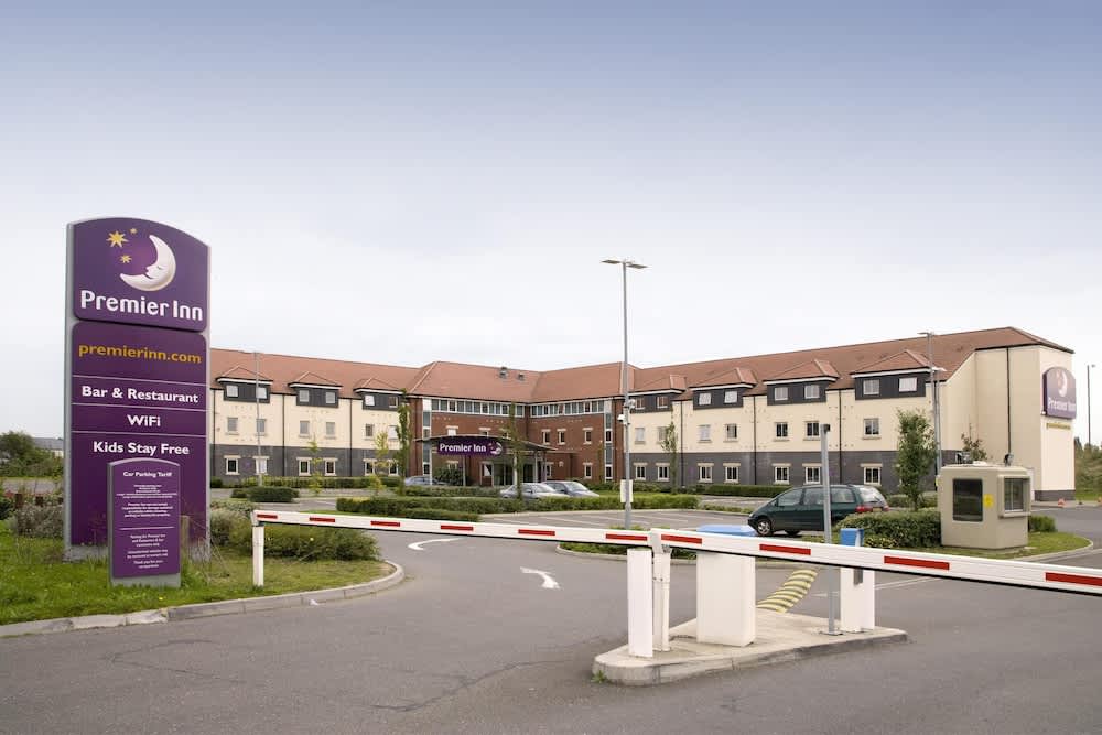 Premier Inn Heathrow Airport - M4/J4 1