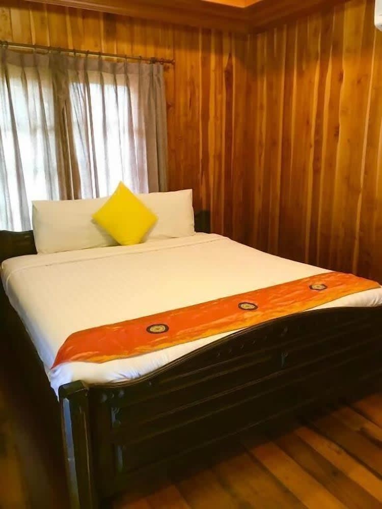 Siri Lagoona Resort 2