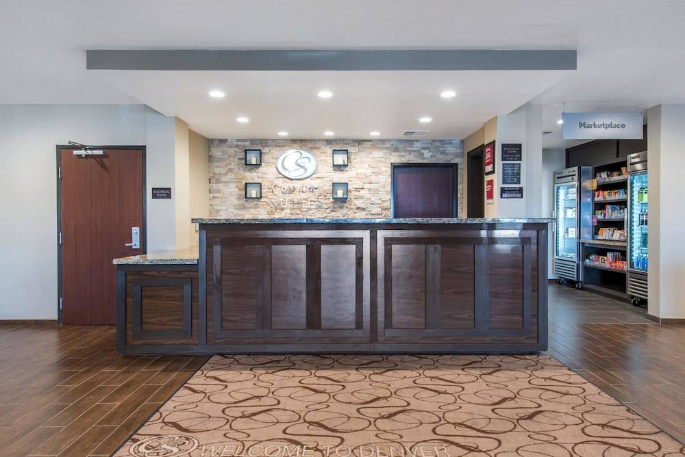 Comfort Suites Denver International Airport 2