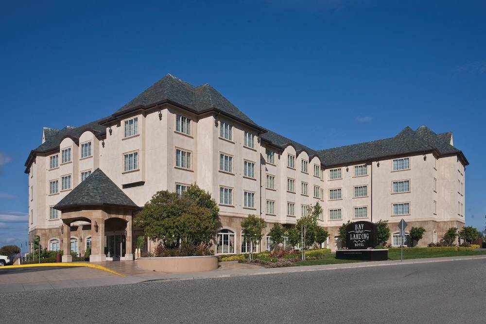 Bay Landing Hotel 1