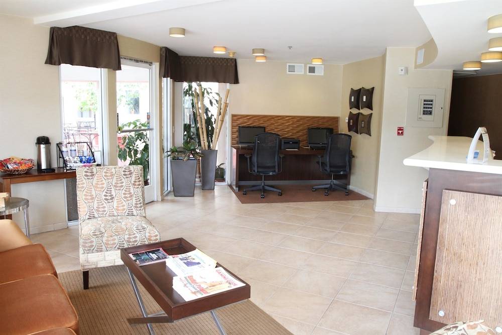 Best Western Plus Suites Hotel Coronado Island 2