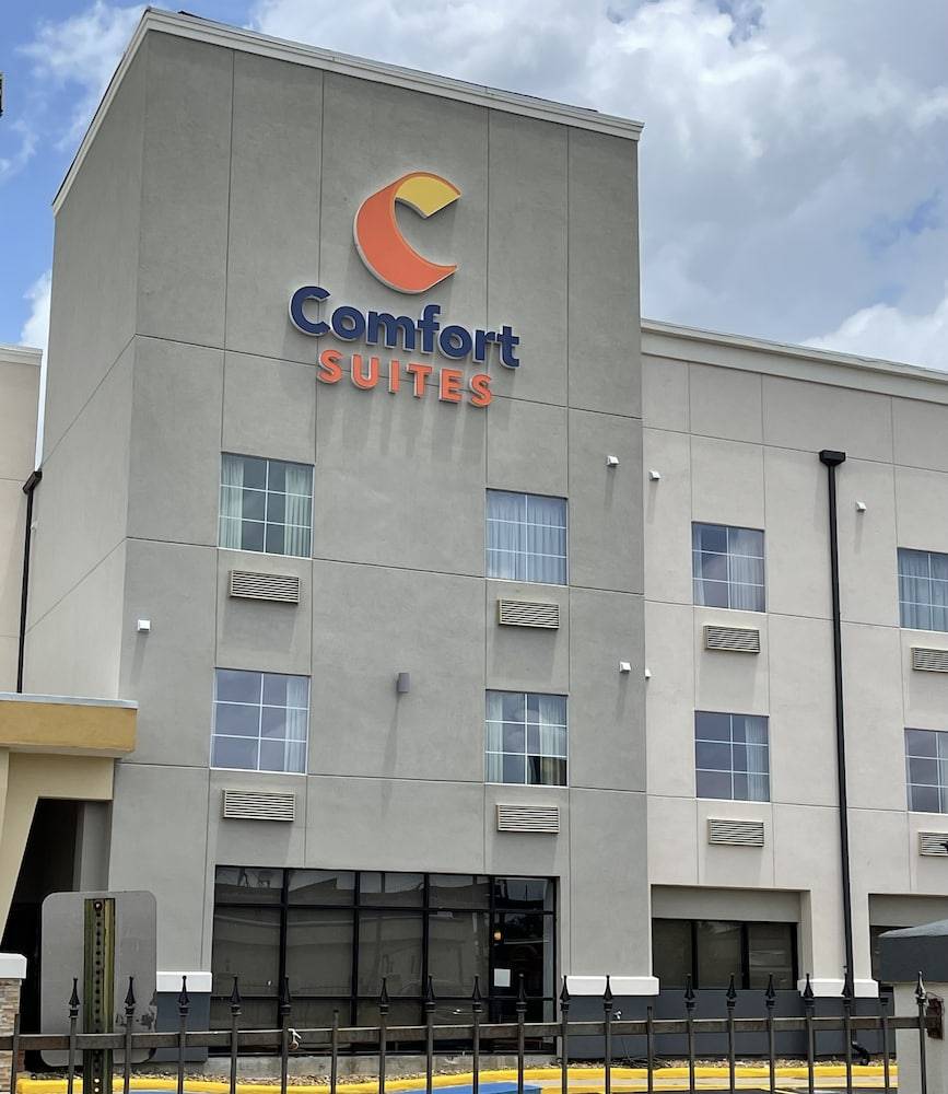 Comfort Suites Lake Charles 1