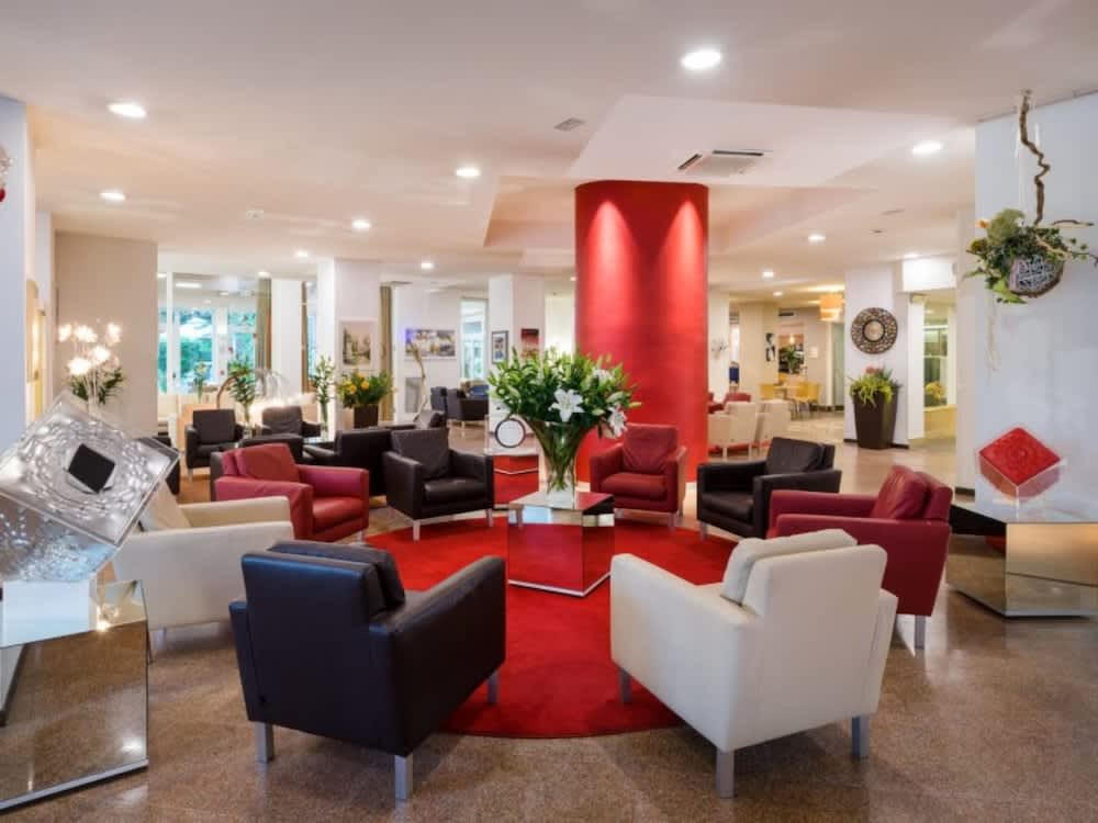 Hotel Mioni Royal San 2