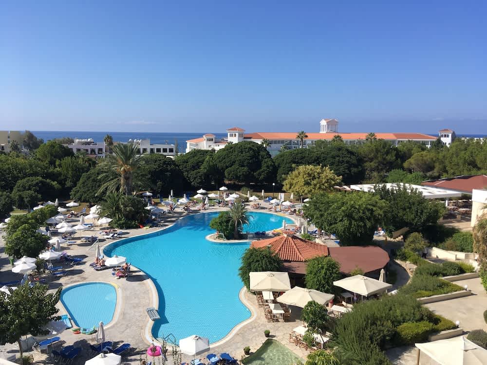 Avanti Hotel 1
