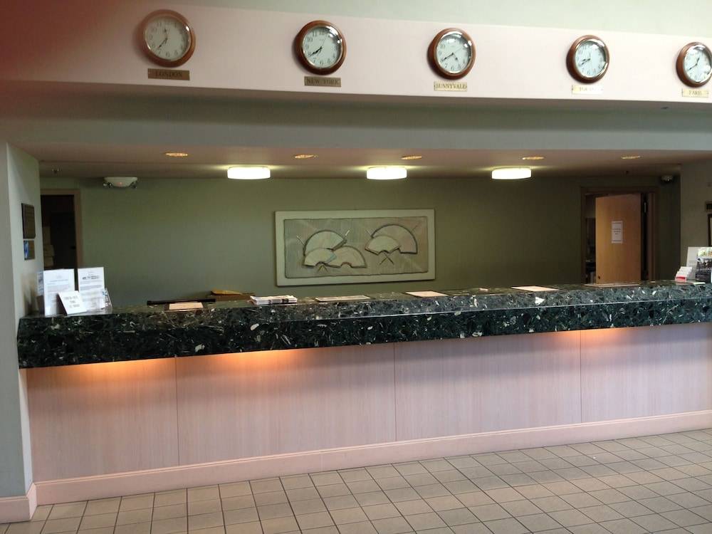 Ramada by Wyndham Sunnyvale/Silicon Valley 2